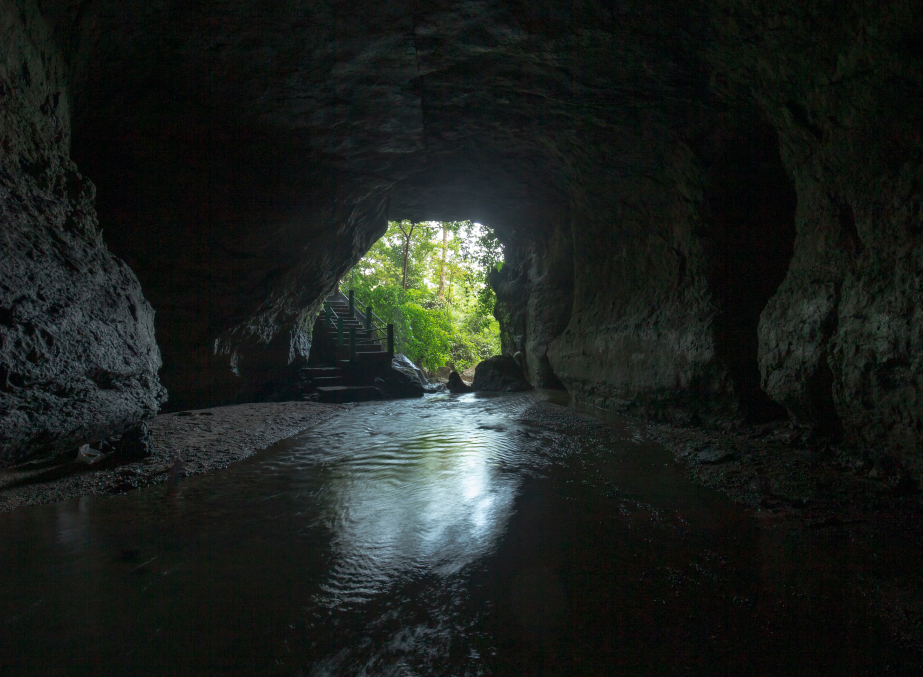 Mawsmai Cave